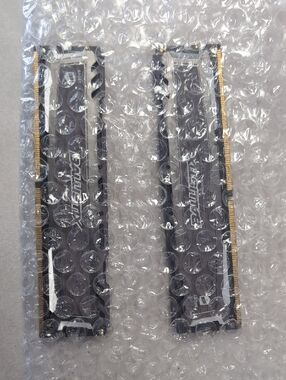Two 16G BALLISTIX By Micron RAM 3200MHz